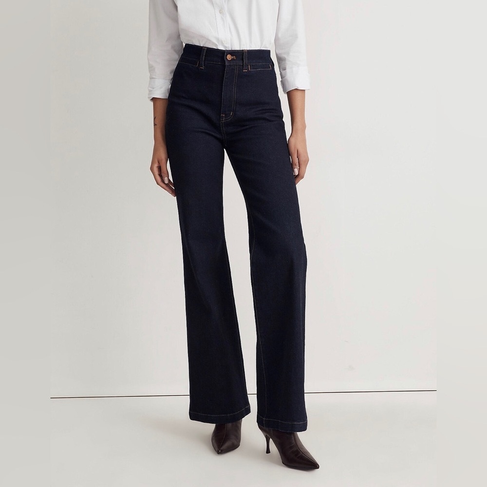 NWOT Madewell 11” High Rise Flare dark rinse